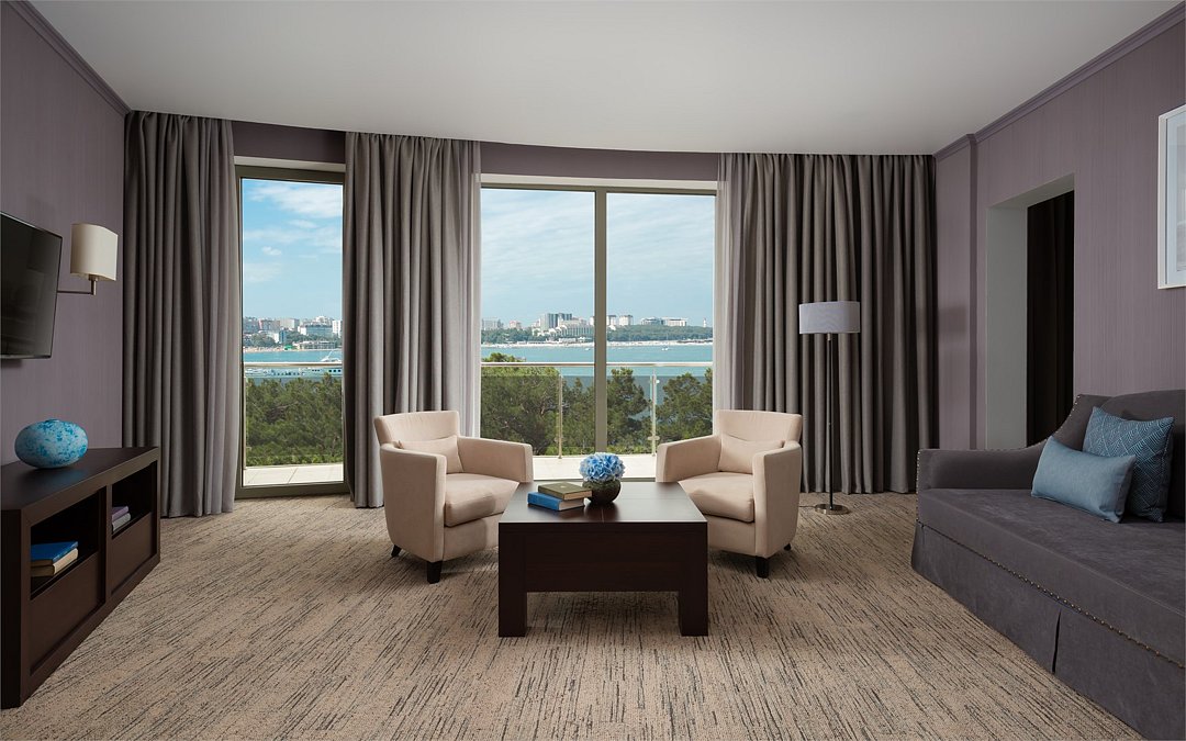 Сюит 4-местный 3-комнатный (4* корпус №3)