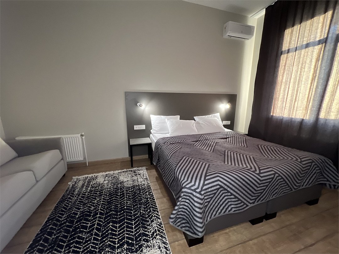 Люкс 4-местный 1-комнатный