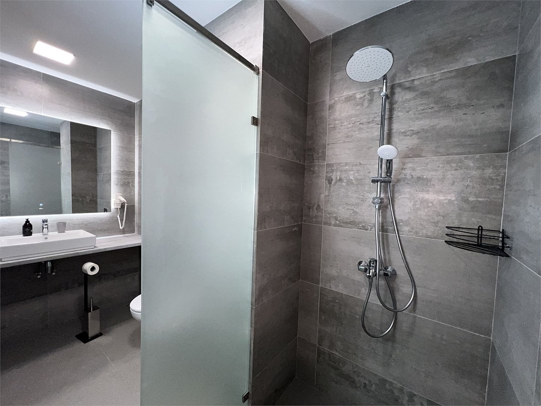 Люкс 4-местный 1-комнатный