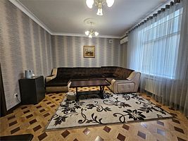 Улучшенная четырехместная комната, Отель Ретро-Холл, Махачкала