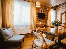 Комфорт, Гостиница Белая лошадь, Сысертский