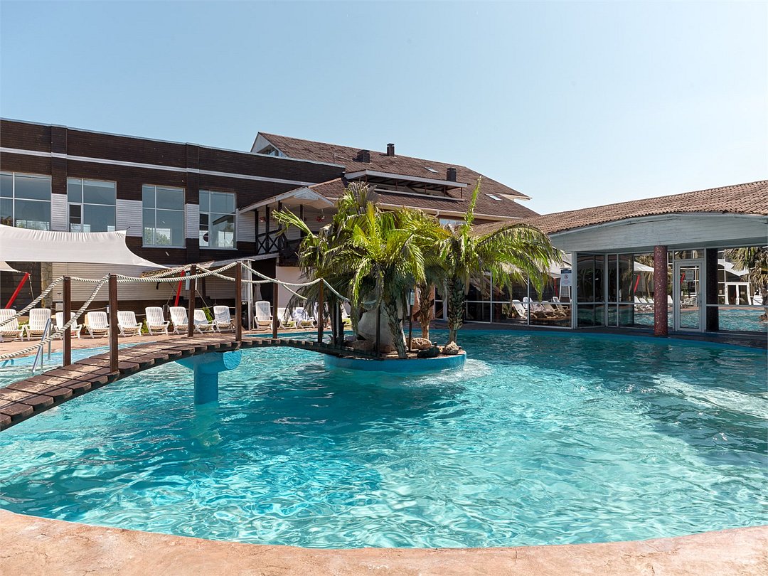 Гостиница Загородный комплекс Dolphin Planet Hotel & SPA 4*, Дубки, Ярославская область