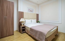 Трехкомнатный семейный с балконом, Гостиница Анфиса, Геленджик