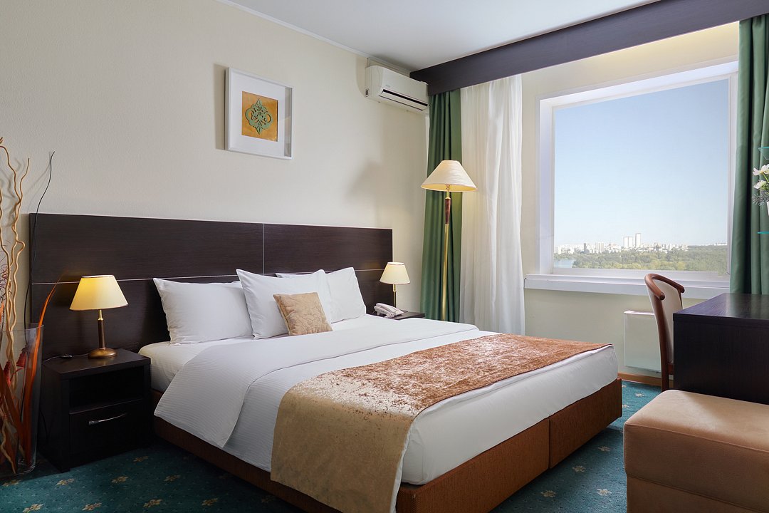 Люкс 2-местный 2-комнатный (Бизнес)