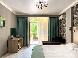 Корпус Сильвер Стандарт, Отель Family Pride Inn, Витязево
