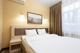 Стандарт с балконом, Отель Golden House, Сочи