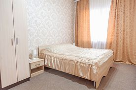 Двухкомнатный люкс с двуспальной кроватью, Отель Мон Плезир, Казань