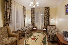 Двухместный номер Делюкс с двумя отдельными кроватями,в основном корпусе., Гостиница Кристалл, Домбай