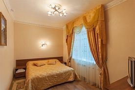 Люкс двухкомнатный с балконом,  основной корпус., Гостиница Кристалл, Домбай