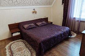 Люкс трехкомнатный ,в основном корпусе., Гостиница Кристалл, Домбай