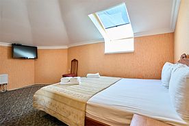 2х местный мансарда стандарт  10м2, Отель Островок, Сочи