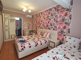 Трёхместный номер Комфорт, Отель Аквариум, Адлер