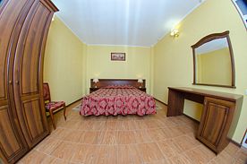 Люкс с балконом, Гостиница Оазис, Адлер
