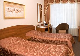 I категории (стандарт), Отель Атлантида, Орёл