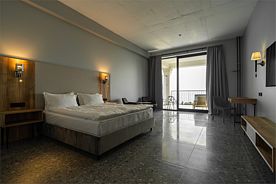 ЛЮКС с балконом и видом на море, Отель Yupshara, Гагра