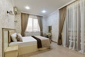 Полулюкс двухкомнатный с балконом, Отель Аркадия+, Адлер