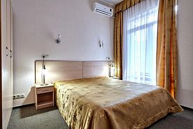 СТАНДАРТ 2-Х МЕСТНЫЙ С БАЛКОНОМ, Отель Южный Бриз, Геленджик