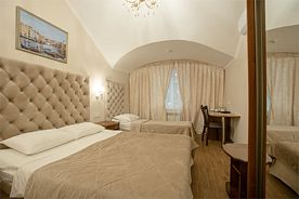 Трехместный номер " Комфорт" без балкона, Отель Imperial, Геленджик