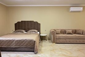 Четырёхместные апартаменты "Комфорт Сьют", Апартаменты Astoria Apartments, Владикавказ