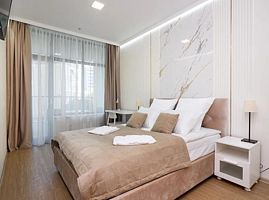 Апартаменты Делюкс с отдельной спальней (55 м2, с видом на горы и город), Апарт-отель Бревис, Сочи