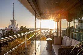 ДЕЛЮКС С ДЖАКУЗИ И ТЕРРАСОЙ, Отель Marina Yacht by Stellar Hotels, Сочи