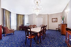 Президентский, Гостиница Династия, Курск