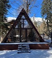 Дом A-frame, Отель ILIOS, Архыз