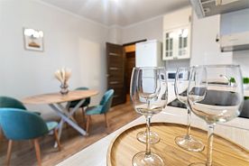 2 комнатная квартира на Татищева 49 для 8 гостей, Апартаменты ApartmentsHomeМалышева42, Екатеринбург