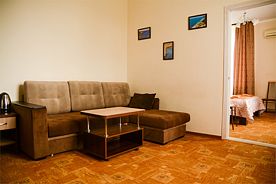 «Усадьба Попова» 2-комн. 3-х местный "джуниор сюит", Пансионат Солнечная Долина, Оленевка