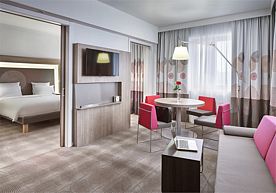 Номер Люкс - с двуспальной кроватью, Гостиница Novotel, Москва