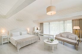 Полулюкс Прованс, Гостиница Фрегат, Петрозаводск