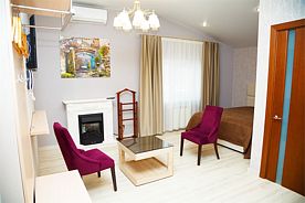 Трёхместный Люкс (улучшенный 5) с кондиционером и камином, Гостиничный Комплекс Aristokrat, Красноярск