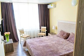 Стандартный номер с балконом на двух гостей и видом во двор (Корпус Б), Санаторий Оптимист, Должанская