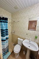 Двухкомнатный пятиместный номер, Гостиница Солнечный дворик, Голубицкая