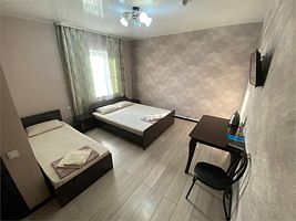 Стандартный трехместный номер на 1 этаже 2-й корпус, Гостиница 7 Ночей Гавань, Чита