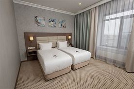 Полулюкс с двумя раздельными кроватями, Отель AZIMUT, Кызыл