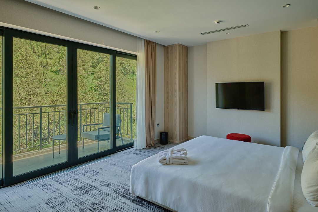 Президентский Roual Suite 6-местный 3-комнатный