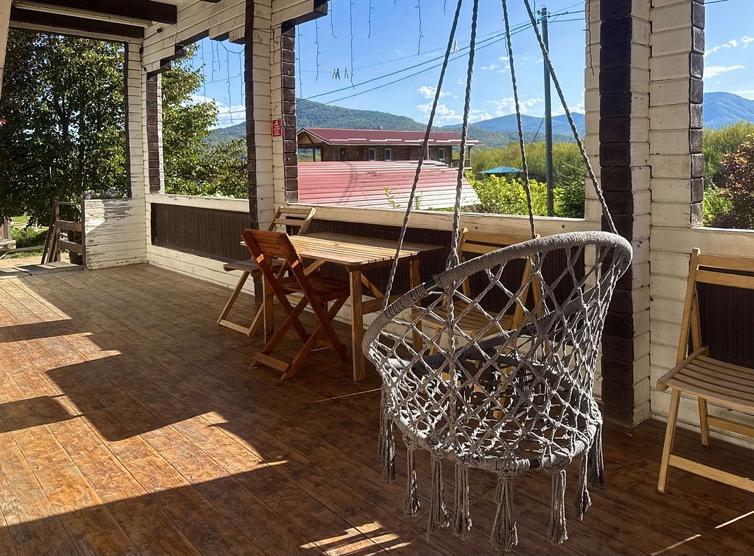 Горное Озеро от Травел Хотелс Антураж, Республика Адыгея: фото 4