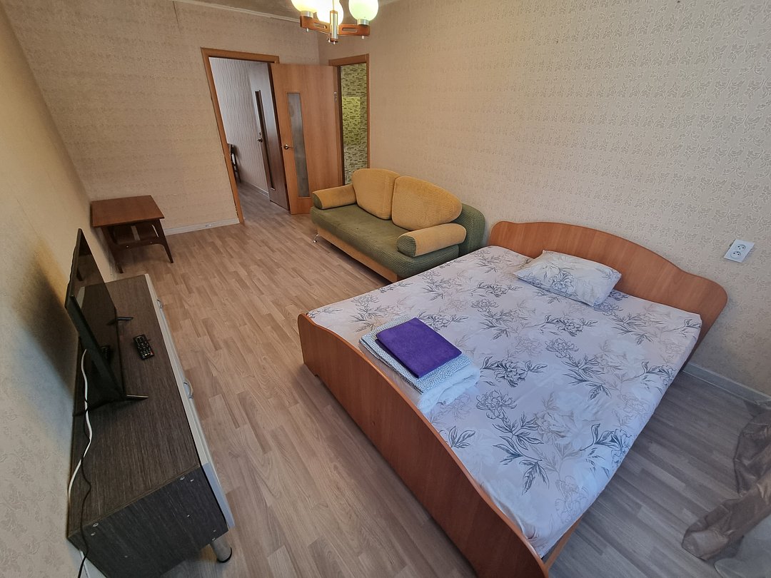 Двухкомнатная квартира Гагарина 8-я линия, 13, Златоуст, Челябинская область