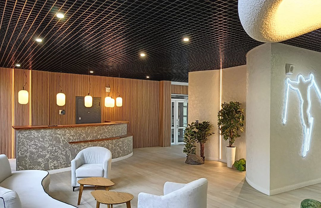 Зона ресепшн на 1 этаже. Стойка администратора 24/7 | Актау, Республика Карачаево-Черкесия