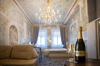 Апартаменты Роскошь с видом на Неву