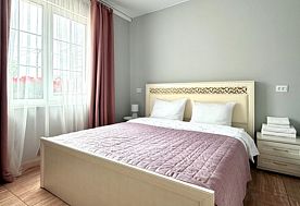 Двухместный номер Comfort рядом с пляжем двуспальная кровать, АпартМари дом на Куршской косе, пос. Лесной, поселок Лесной