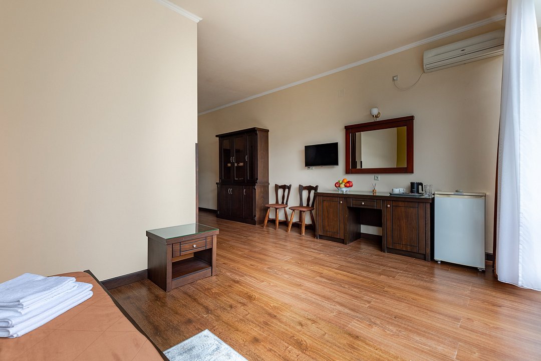 Полулюкс 5-местный