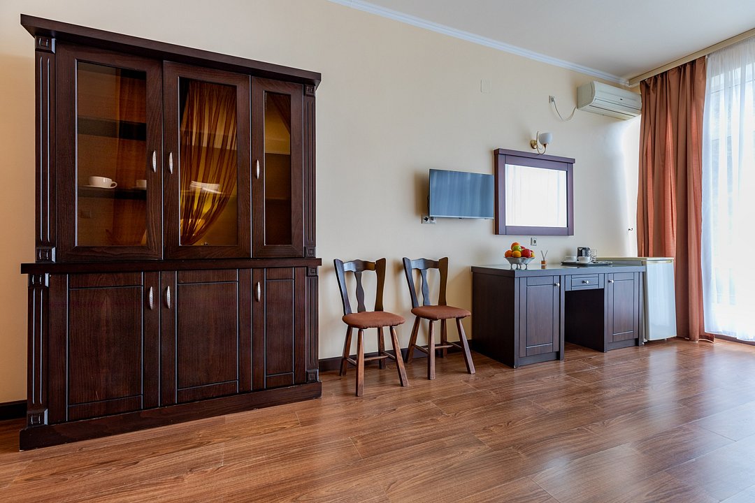 Полулюкс 5-местный