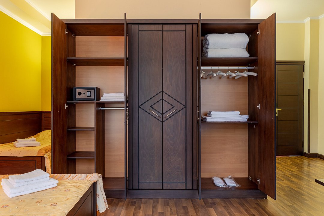 Полулюкс 5-местный (с балкона)