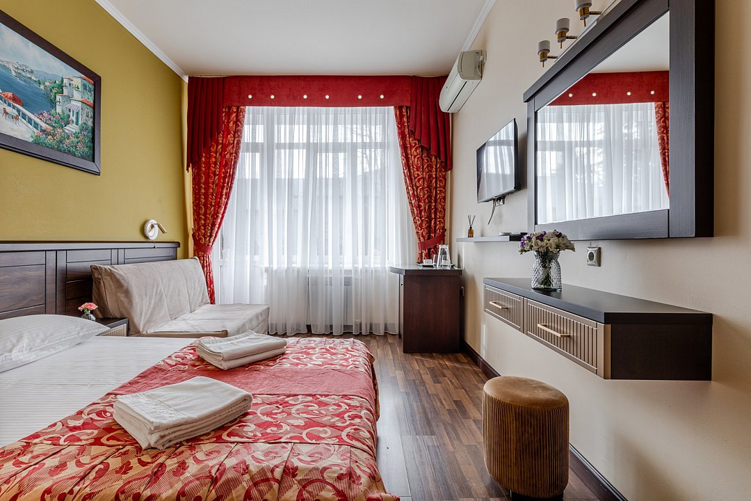 Стандартный 4-местный (с балконом)