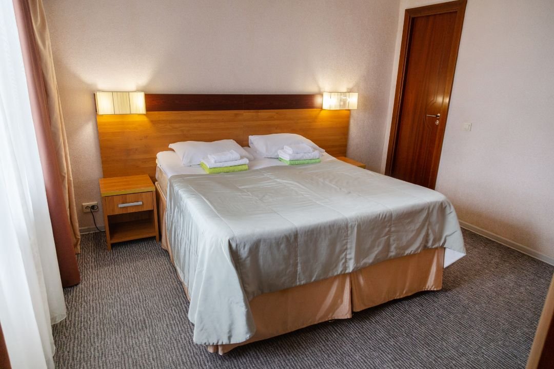 Люкс 2-местный 2-комнатный (с балконом, корпус 3)