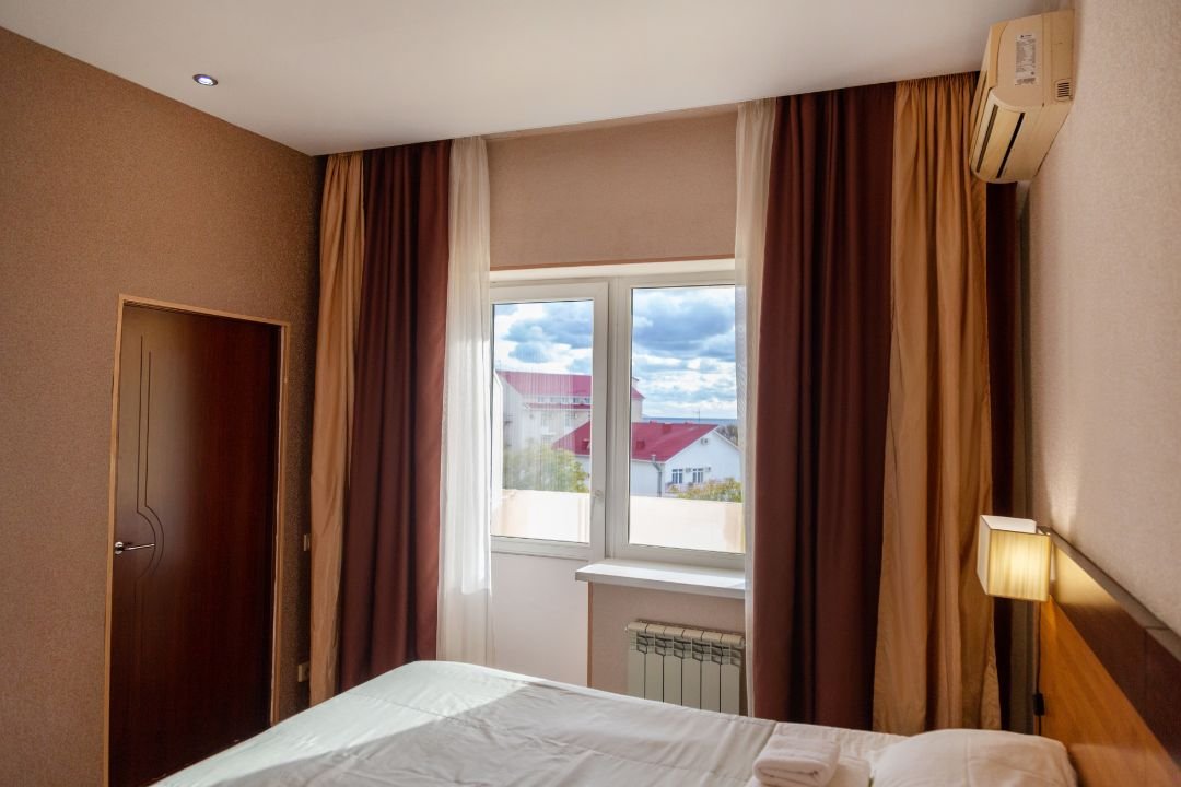 Люкс 2-местный 2-комнатный (с балконом, корпус 3)