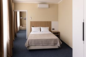 Стандарт делюкс одноместный с видом на Волгу, Гостиница Ambar House, Тольятти