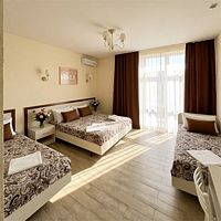 4-х мес. "Комфорт" с балконом, Отель Барвиха Анапа, Анапа